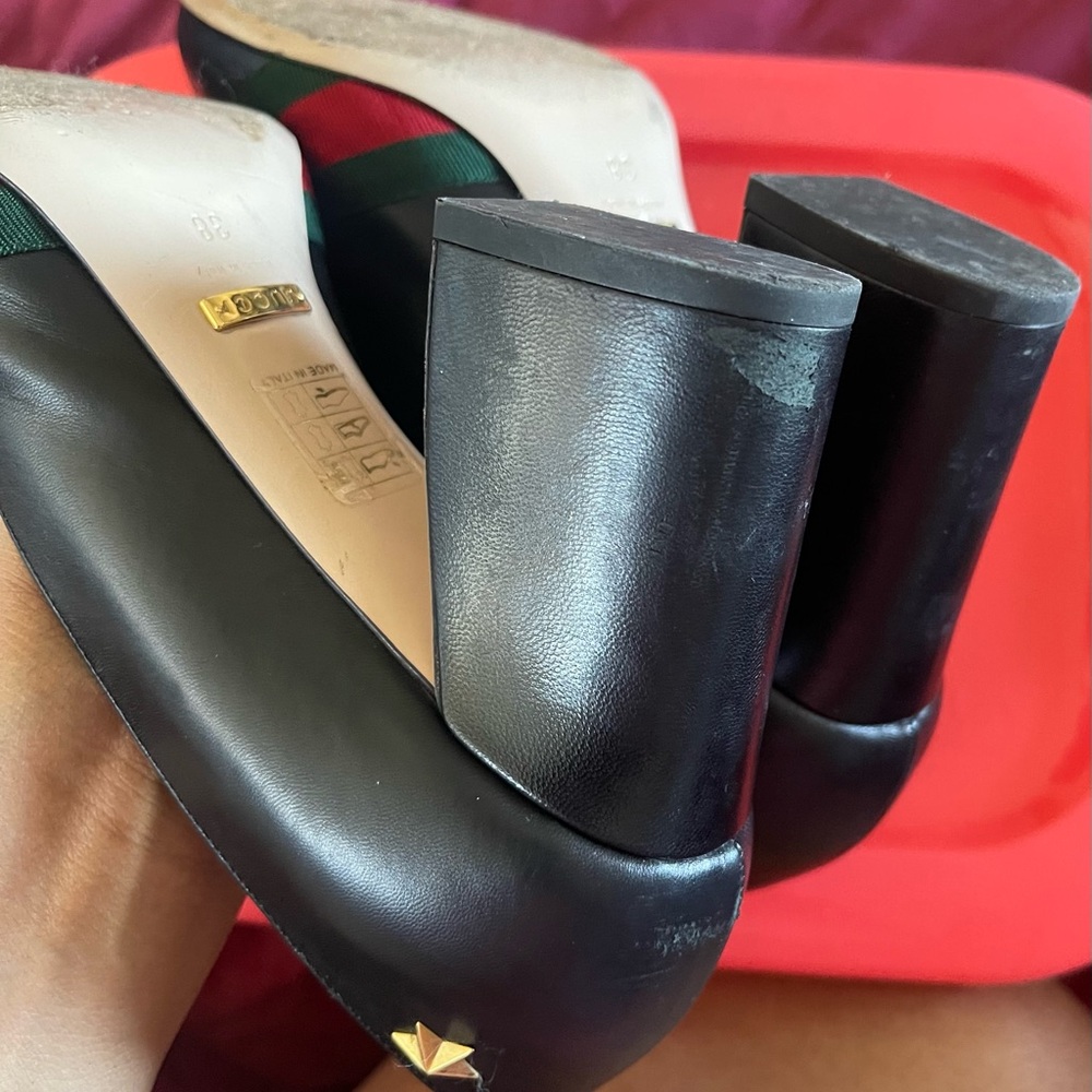 Authentic 🔥🔥🔥Gucci Women's Black and Red-Green Bow Heels - Picture 10 of 10
